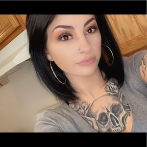 Meet your Posher, Shellby